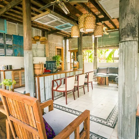 Isann Lodge
