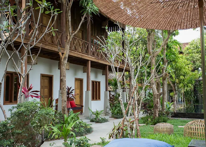 Isann Hotel